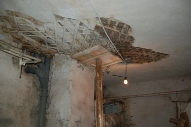 Дом 9 по ул. Глинки, при поддержке БашДомКома начат ремонт напольных перекрытий